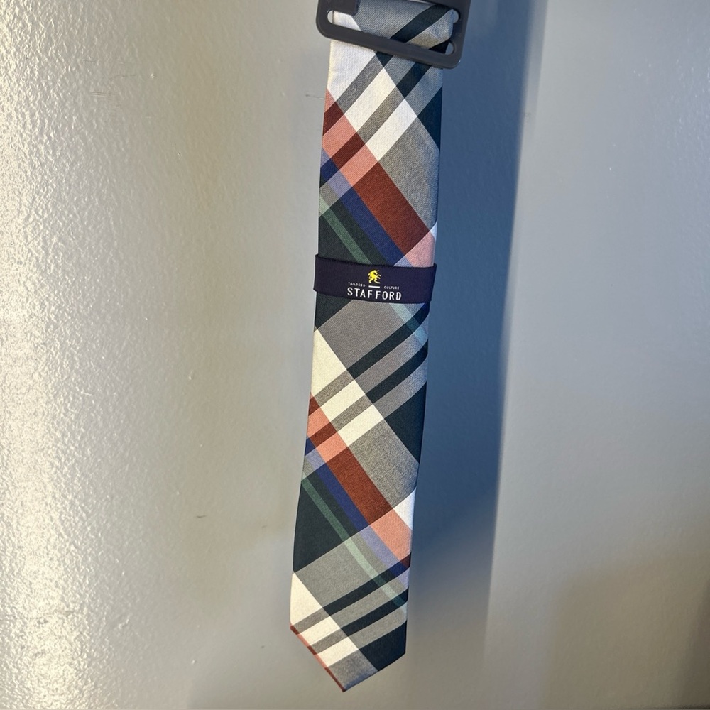 Stafford 100% SILK Plaid Men's Tie